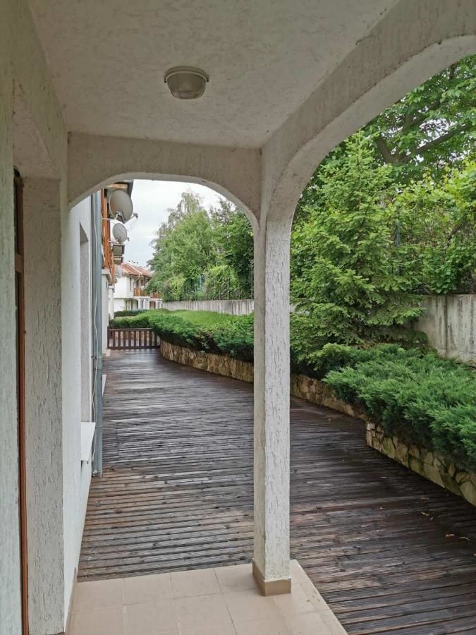 Комплексы для отдыха с коттеджами/бунгало Kalina Complex (House N23) Долна-Баня-10